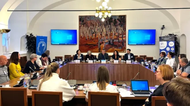 Poslanecká sněmovna – Kulatý stůl